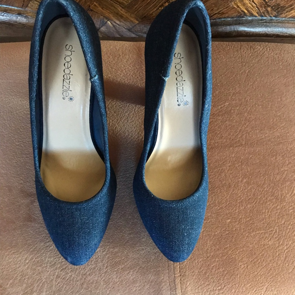 Shoedazzle size 7.5 jean blue heels